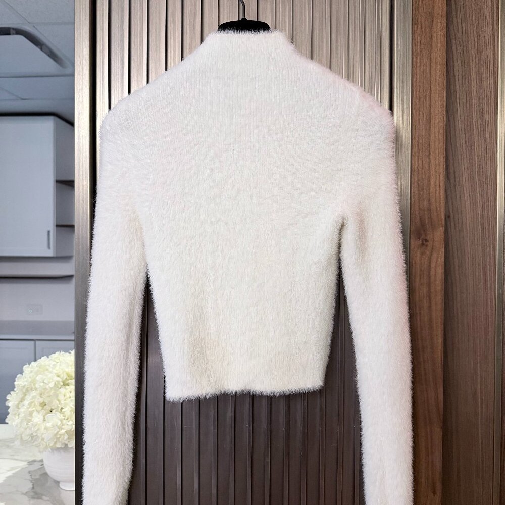 Aritzia- Babaton Kuma Fluffy White Sweater - Picture 4 of 10